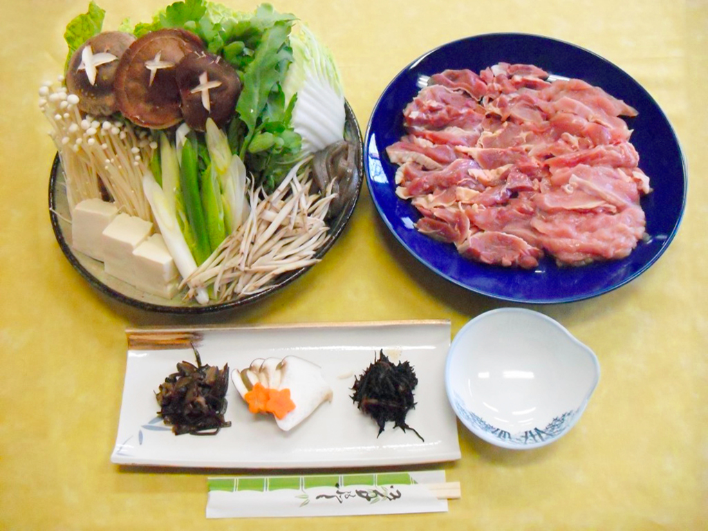 高取鍋 （みそ仕立てのシャモ鍋）